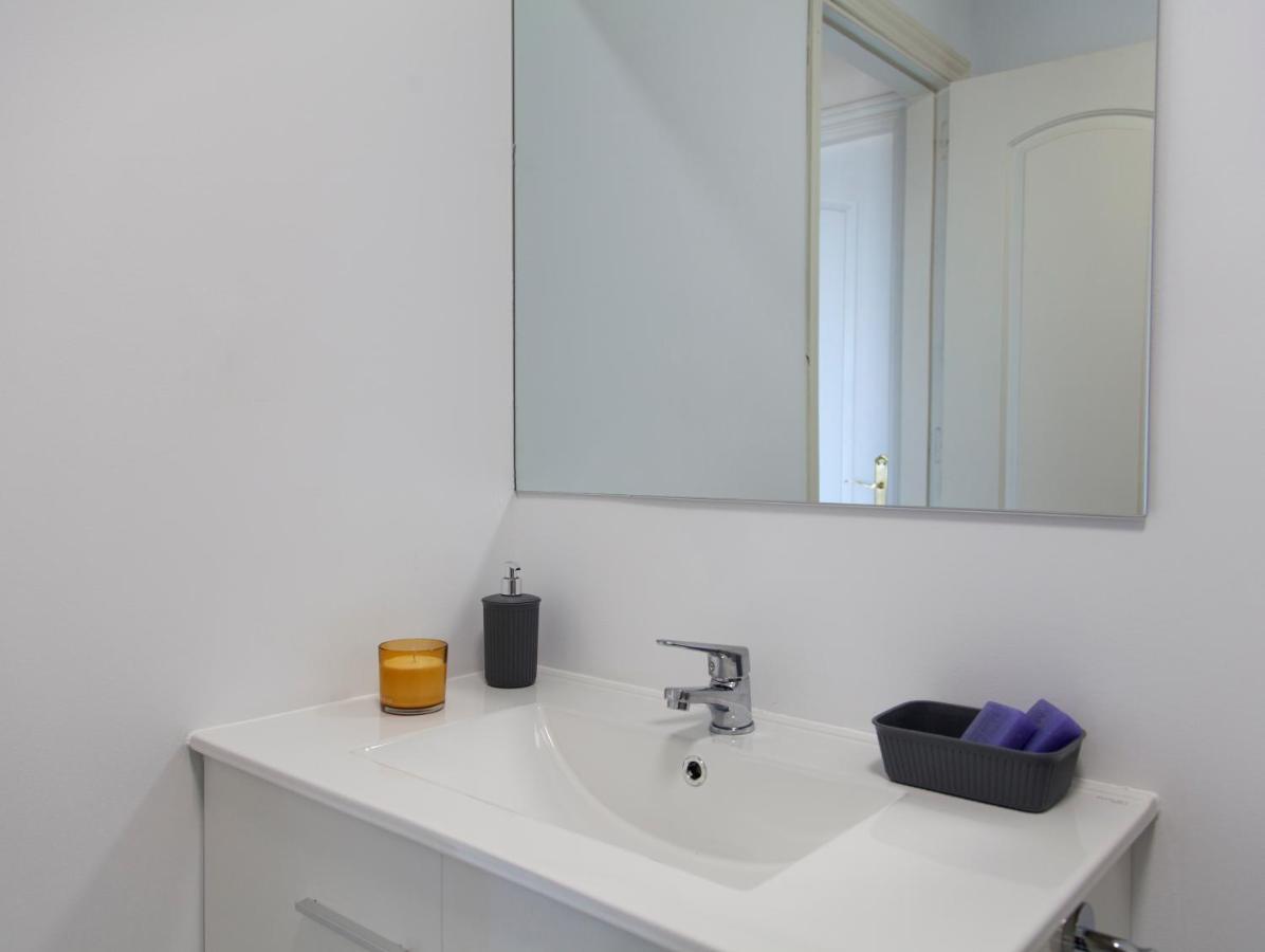 Agradable Adosado Con Piscina La Hidalga Villa เบนัลมาเดนา ภายนอก รูปภาพ